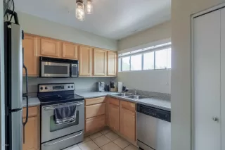 Photo #5: 6057553 Listing