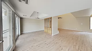 Photo #3: 6057609 Listing