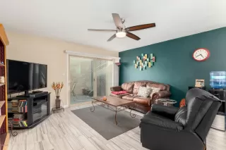 Photo #5: 6057611 Listing