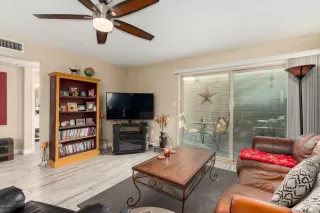 Photo #6: 6057611 Listing