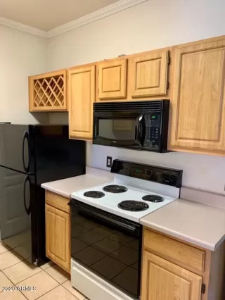 Photo #4: 6057844 Listing