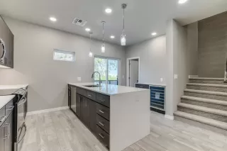 Photo #2: 6057878 Listing 