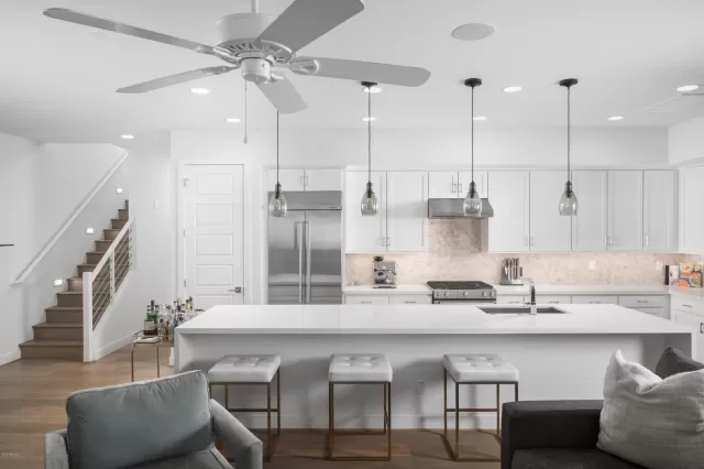 MLS: 6057887 Condo For Sale