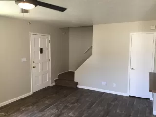 Photo #2: 6058002 Listing