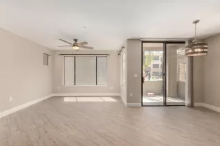 Photo #2: 6058075 Listing 