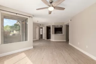 Photo #4: 6058075 Listing 