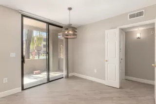 Photo #5: 6058075 Listing 