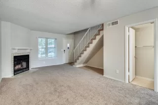 Photo #2: 6058109 Listing