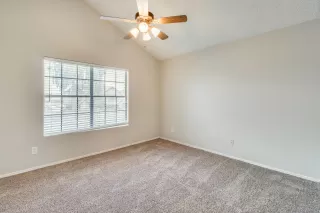 Photo #3: 6058109 Listing