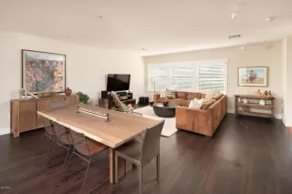 Photo #4: 6058162 Listing