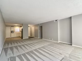 Photo #5: 6058213 Listing