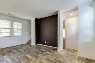 Photo #5: 6058261 Listing 