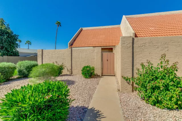 MLS: 6058326 Condo For Sale