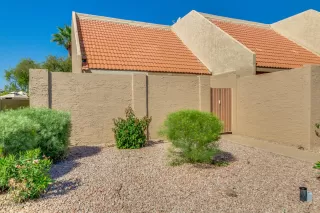 Photo #1: 6058326 Listing 