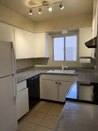 Photo #5: 6058519 Listing