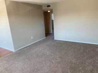 Photo #4: 6058543 Listing