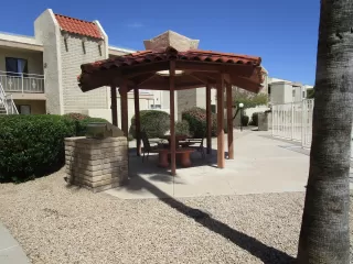 Photo #5: 6058551 Listing