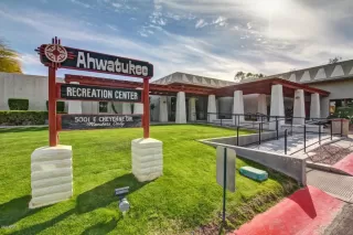 Photo #4: 6058605 Listing