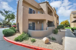 Photo #2: 6058647 Listing