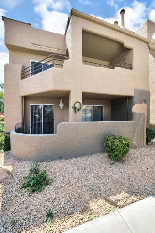 Photo #3: 6058647 Listing