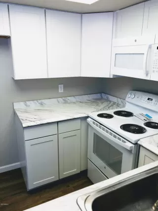 Photo #2: 6058693 Listing 