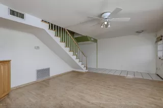 Photo #2: 6059341 Listing