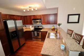 Photo #5: 6059533 Listing