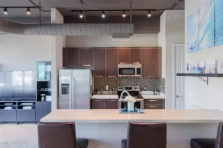 Photo #6: 6059606 Listing 