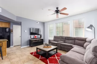 Photo #2: 6059618 Listing