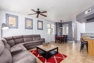 Photo #3: 6059618 Listing