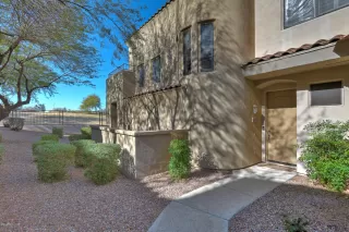 Photo #2: 6059632 Listing