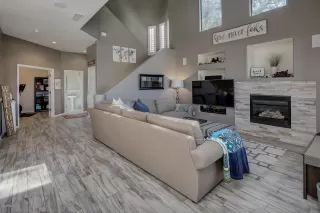 Photo #4: 6059632 Listing