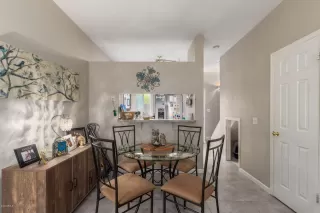 Photo #2: 6059673 Listing