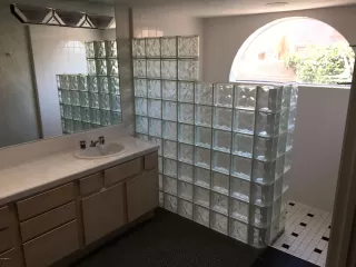 Photo #5: 6059716 Listing