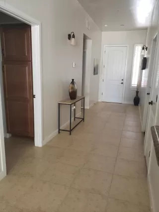 Photo #5: 6059910 Listing