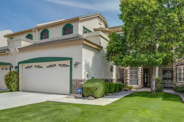 MLS: 6059922 Condo For Sale