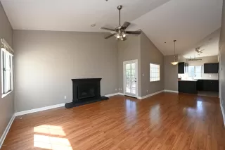 Photo #1: 6059948 Listing 