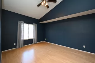 Photo #3: 6059948 Listing 