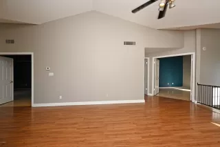 Photo #6: 6059948 Listing 