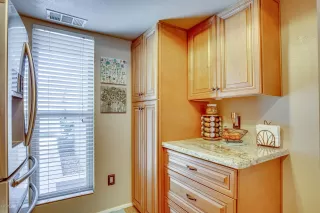 Photo #5: 6060054 Listing