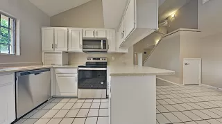 Photo #5: 6060260 Listing 