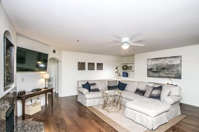 MLS: 6060325 Condo For Sale