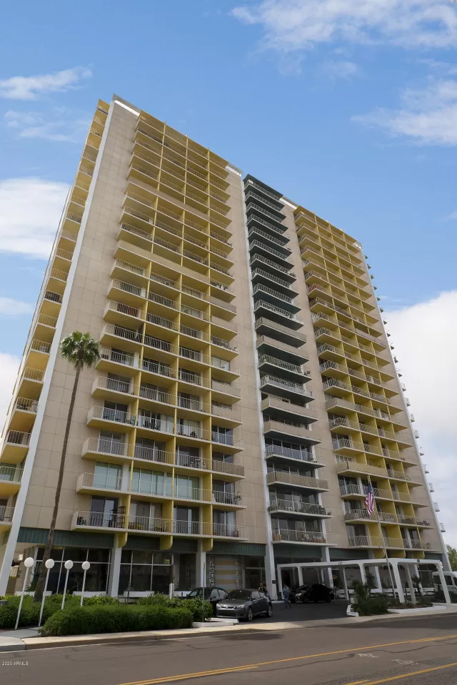 MLS: 6060424 Condo For Sale