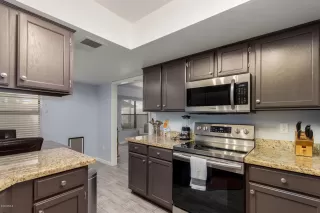 Photo #6: 6060845 Listing