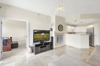 Photo #5: 6061015 Listing 