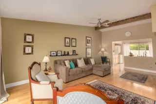 Photo #3: 6061092 Listing 