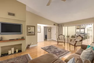 Photo #4: 6061092 Listing 