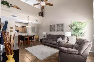 Photo #3: 6061334 Listing