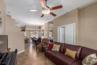 Photo #5: 6061387 Listing