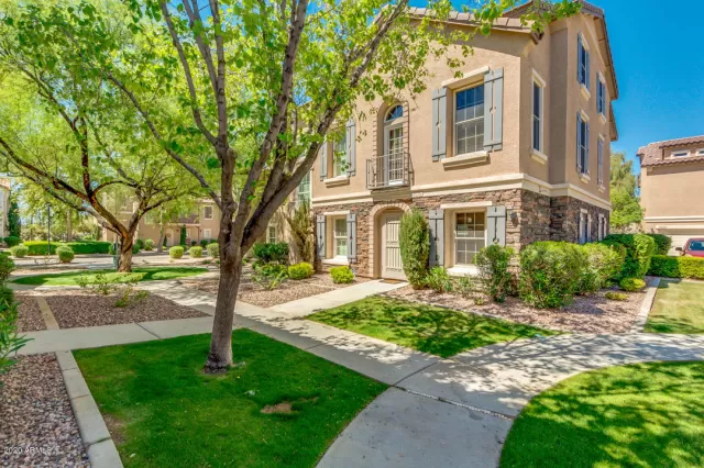 MLS: 6061588 Condo For Sale